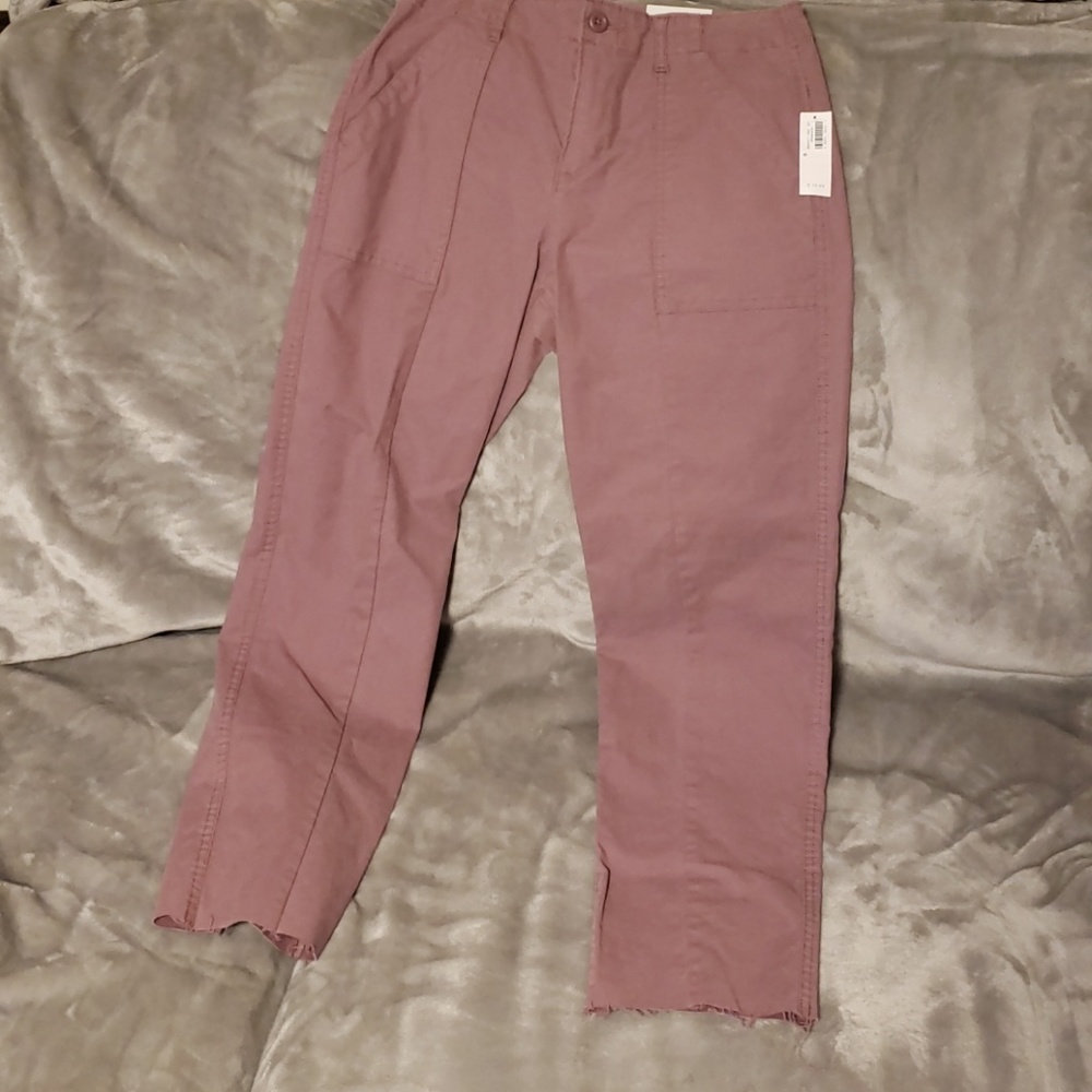 NWT Old Navy Cotton/ Spandex capris